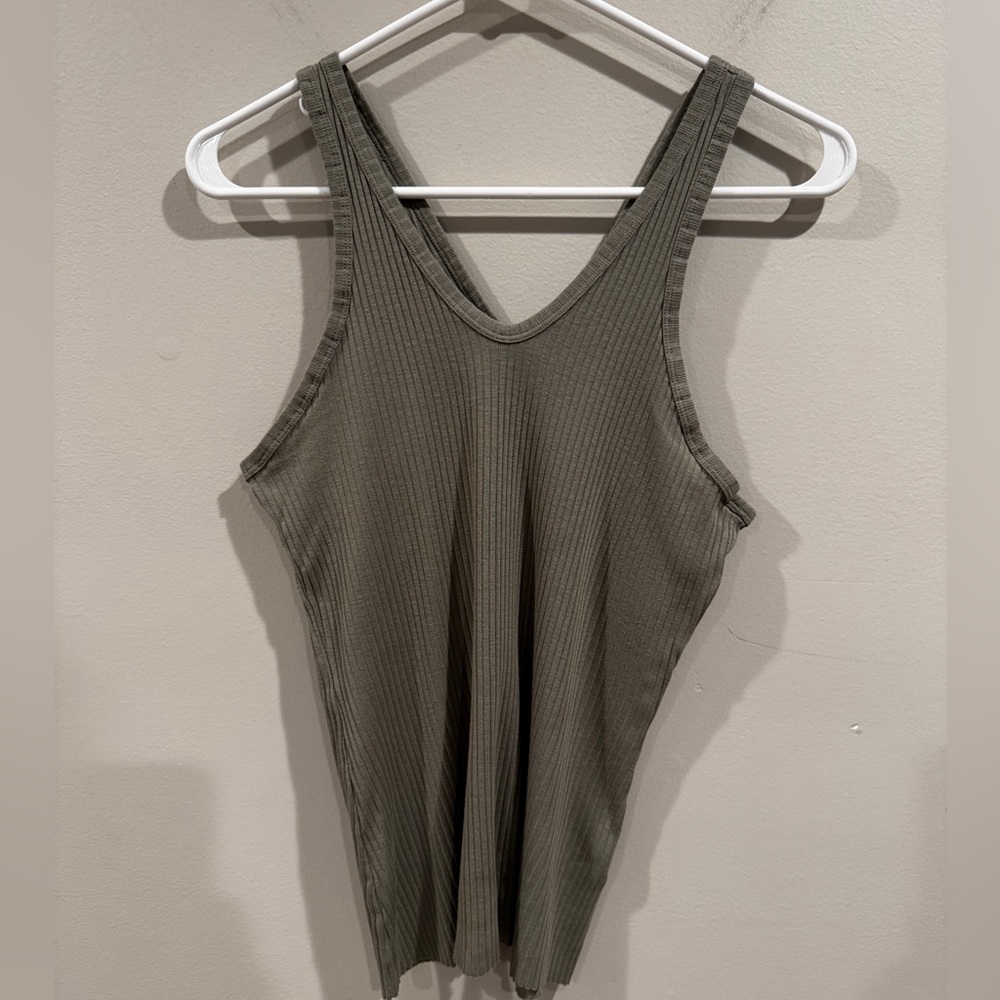 Nike Olive‎ Ribbed Tank Small